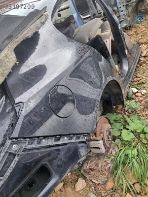 Opel insignia sag arka camurluk