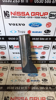 VOLVO XC40 SOL ARKA KAPI ÇITASI ORJİNAL ÇIKMA