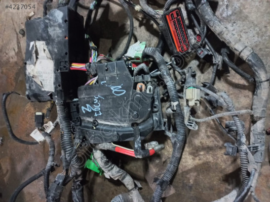 FORD FOCUS 3 1,6 TDCİ 2015 ELEKTRİK TESİSATI