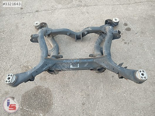 Audi Q7 Arka Torsiyon Travez Beşiği 2005 - 2009 Çıkma Yedek Parç