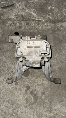 A2472402900 MERCEDES A180 B180 CLA MOTOR TAKOZU KOMPLE