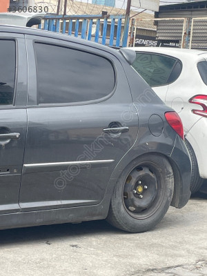 Peugeot 207 sol arka kapı