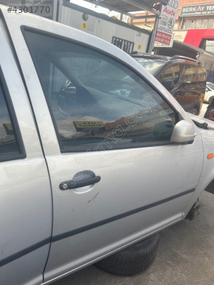 Volkswagen golf 4 96-2004 sağ ön kapı gri hatasız