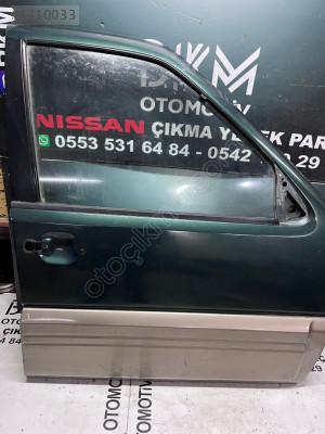 Nissan Terrano Sağ Ön Kapı