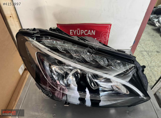 MERCEDES C SERİSİ W205 SAĞ FAR SIFIR ORJİNAL EYUPCAN OTO'DA