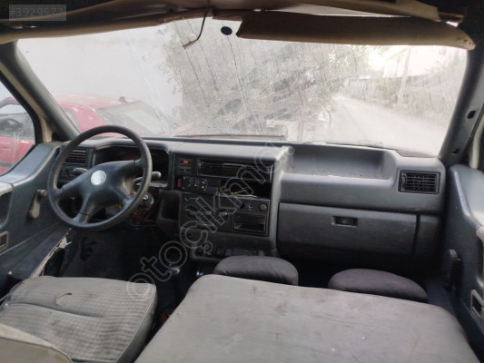 Transporter T4 göğüs