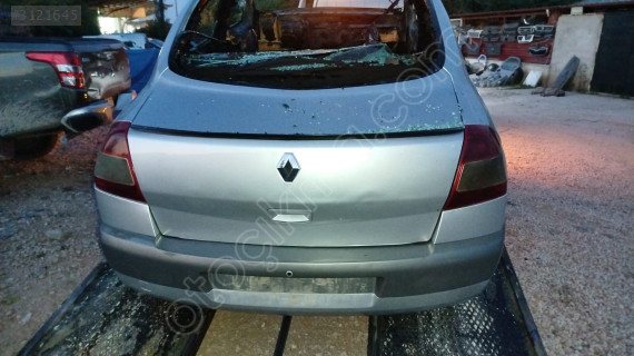 Megane 2 bagaj kapağı