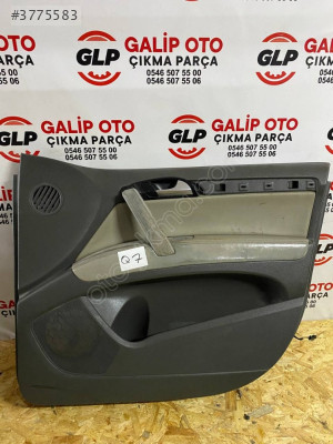 AUDİ Q7 SAĞ ÖN KAPI DÖŞEMESİ HATASIZ ORJİNAL ÇIKMA
