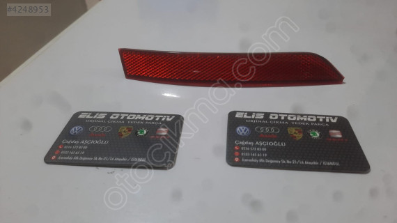 VOLKSWAGEN PASSAT B8 SAĞ ARKA TAMPON REFLEKTÖRÜ