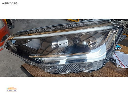 'VW Taigo Sol Far - Ünallar Oto Çıkma Yedek Parça Stoklarında