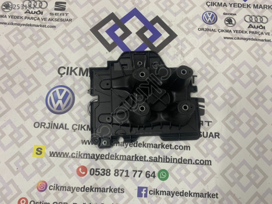 Akü Alt Braketi  Golf 4-Bora-Leon-Octavia-A3