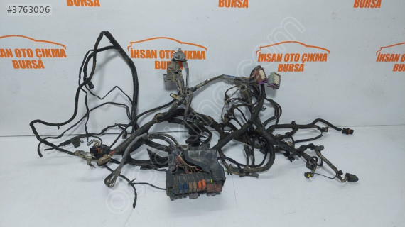 Laguna 2 1.6 16 valf motor elektrik tesisatı ve sigorta kutusu