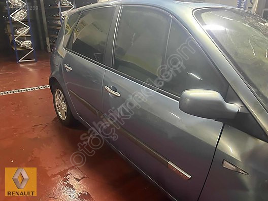 Renault Scenic Sağ Ön Kapı - Hurda Belgeli, Dolu Sökme - Renk