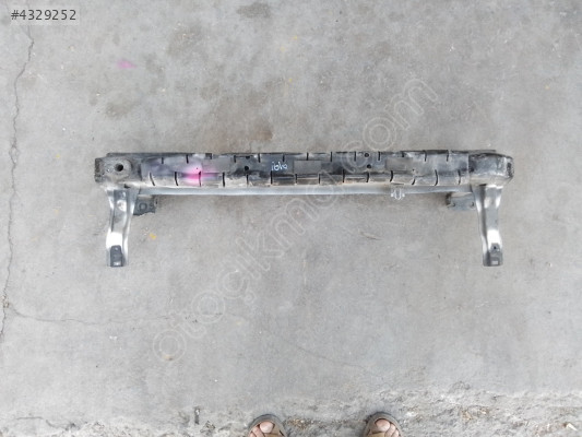 VOLKSWAGEN POLO ÖN TAMPON DEMİRİ