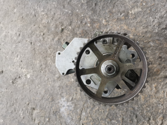 RENAULT TRAFİC - VİVARO 1.9 YAKIT POMPASI 0445010031 8200055072