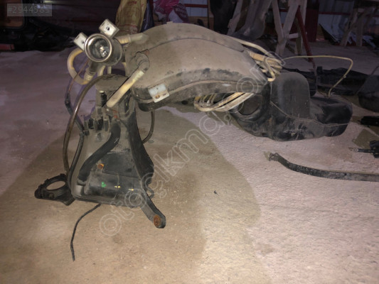 Porsche cayenne 955 kasa 4.5 çıkma yakıt deposu