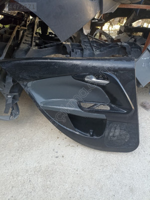 Fiat Egea Sol Arka Kapı Döşemesi