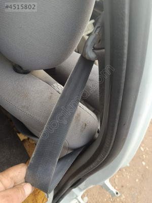 Renault Clio emniyet kemeri