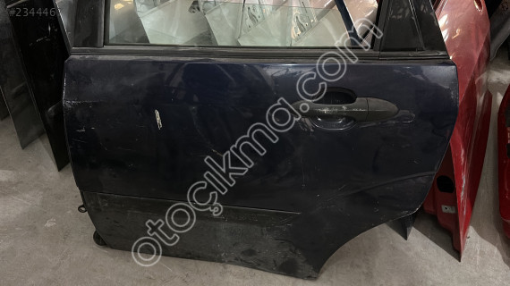 FORD FOCUS ÇIKMA ORJİNAL DOLU HATASIZ SOL ARKA KAPI