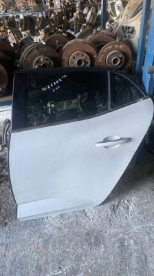 RENAULT MEGANE4 SOL ARKA KAPI OTO FEDAİ