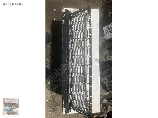 1K8853677 Vw scirocco ön tampon orta ızgara