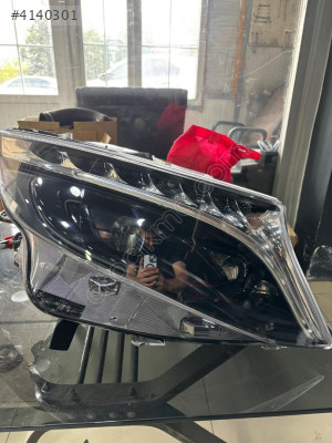 MERCEDES VİTO W447 MAKYAJLI LED SAĞ FAR