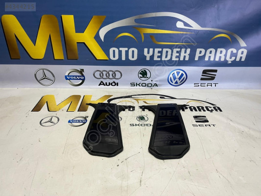 MERCEDES CLA 180-200 W118 DIŞ DİREK KAPLAMASI A 118 698 02 00