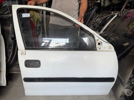 OPEL CORSA B SAĞ ÖN KAPI CAMI ORJİNAL ÇIKMA 97-01