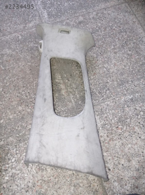3G0868417 15-22 B8 ORJ. ÇIKMA ORTA DİREK KAPLAMA SAĞ