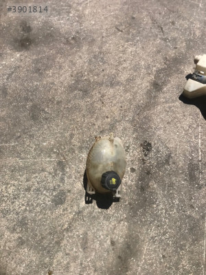 Renault Clio 4 Yedek Su Deposu