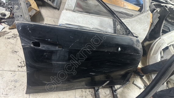MERCEDES E W212 SAĞ ÖN KAPI ORJİNAL ÇIKMA 2009-2016