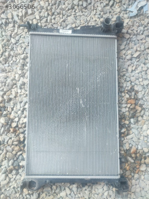 fiat egea su motoru radyatörü