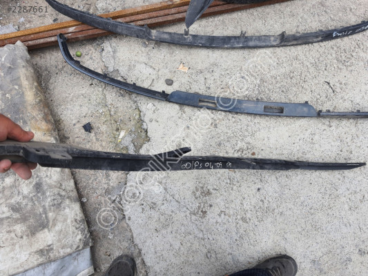 VOLKSWAGEN GOLF 5 ÖN TAMPON ALT BIYIK