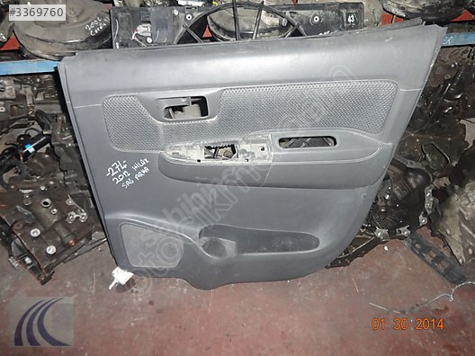 TOYOTA HILUX 2014 ÇIKMA SAĞ ARKA KAPI DÖŞEMESİ