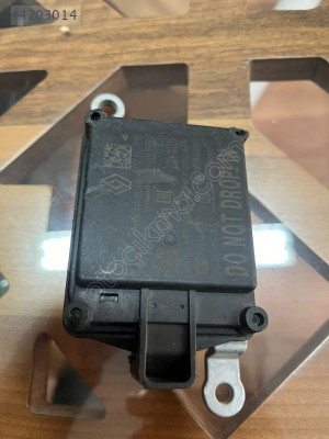 MEGANE 4 RADAR SENSÖRÜ ORJİNAL