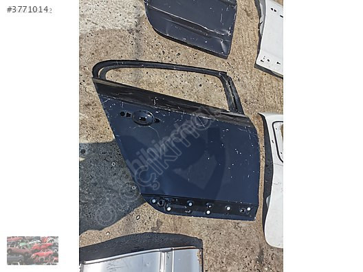 RENAULT FLUENCE SAĞ ARKA KAPI