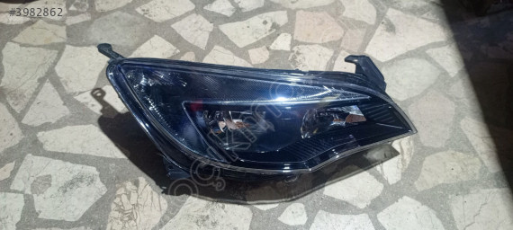OPEL ASTRA J SAĞ ÖN FAR LEDLİ 2016 ÇIKMA PARÇA