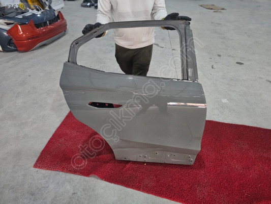 DS DS 4 CROSBACK GRİ SAĞ ARKA KAPI ORJINAL