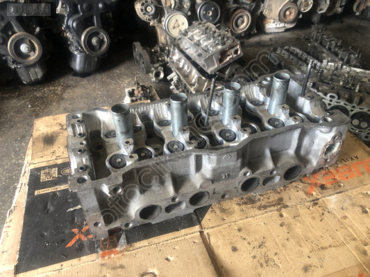 TOYOTA COROLLA 1.6 KARBÜRATÖRLÜ SİLİNDİR KAPAĞI