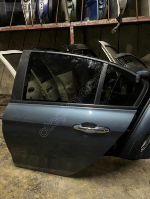 EGEA SOL ARKA KAPI HATASIZ BOYASIZ ORJİNALL ÇIKMA PARÇAA