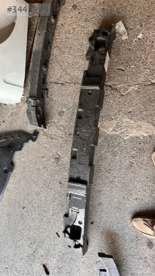 TOYOTA COROLLA ÖN TAMPON KÖPÜĞÜ ORJİNAL ÇIKMA