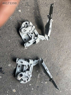 Porsche taycan kapot menteşsi