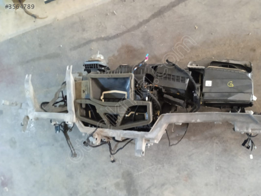 BMW G30 KALORİFER KUTUSU