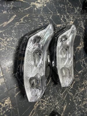 Citreon c5 ön sağ far letli orjinal