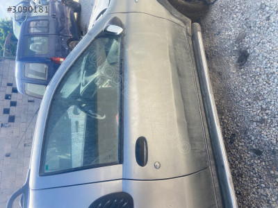 Fiat strada sağ ön kapı