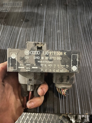 1J0919506K GOLF 4-BORA FAN KONTROL ÜNİTESİ BEYNİ
