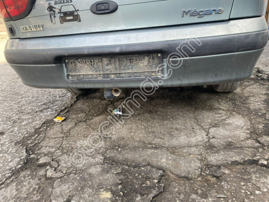 Megane 1 arka tampon çıkma