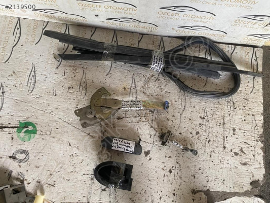 FORD FİESTA SAĞ ARKA KAPI CAM KRİKOSU 1997-2001 MODEL