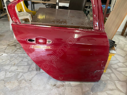 Fiat egea cikma sag arka kapi