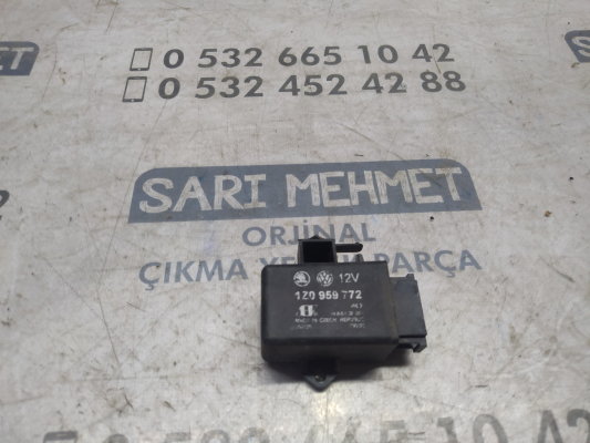 ÇIKMA VW PASSAT KOLTUK ISITMA MODÜLÜ 1Z0959772